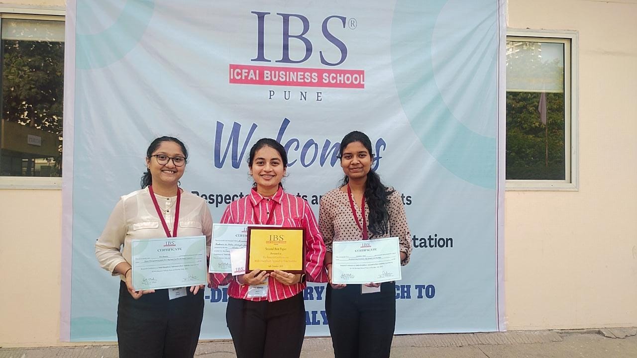 Riya, Nidhi and Jyotishree with their Certificates